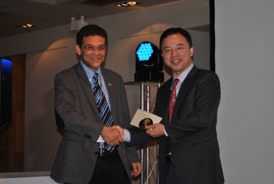 Professor Xiang Zhang, President and Vice-Chancellor of the University of Hong Kong, and the President of the Society of Engineering Science Professor Glaucio H. Paulino. 